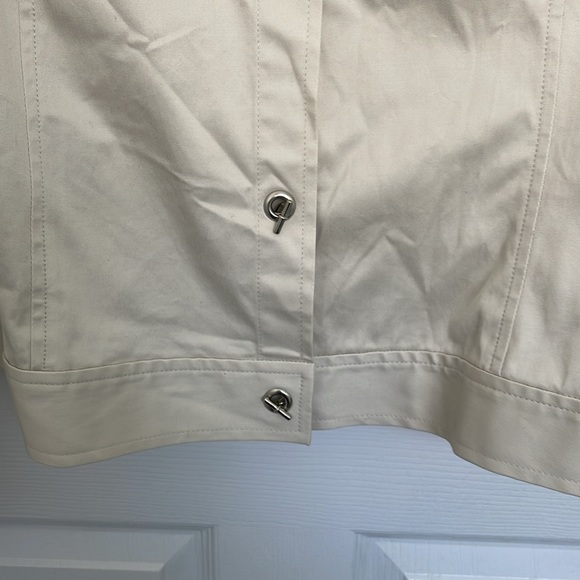 Lightweight jacket - Picture 4 of 6